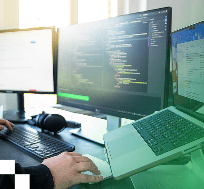 Illustration zu Performance-Optimierung und Wartung und Support